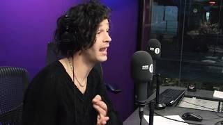 matty healy talking sh*t for 6 minutes