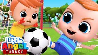 Pas ve Şut Bebek Futbol Oynamayı Öğreniyor    En Eğlenceli Çocuk Şarkıları  Little Angel Türkçe