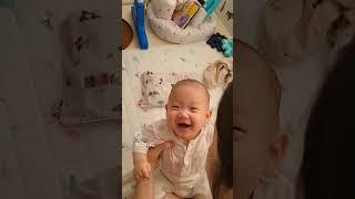 Funny Baby Laughing  잘 웃는 아기 영상 우리 산책갈까?  #shorts