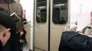 Не прислоняться. Московское метро 2011-01-03