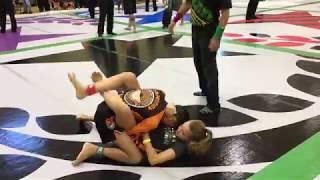 10 Year Old Girl Wins 12u No Gi BJJ Match vs Older Boy