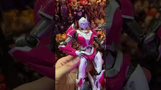 #shorts  DLX Arcee by threezero