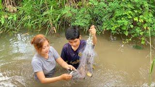 Giăng Lưới Bắt Cá Ngoài Đồng Và Bữa Trưa Ngoài Đồng