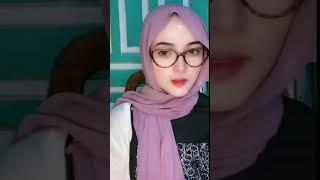 jilbab cantik kacamata live ig sambil pamer  t***k