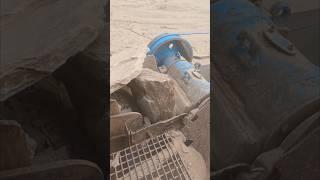 Relaxing rock Crushing#stonecrusher#rockcrusher#jawcrusher#asmrsounds#asmr#satisfying#stonecrushing