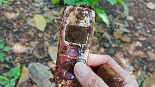 I Restore an Abandoned 18 Year Old Nokia phone found by my boy