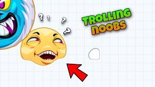 TROLLING NOOBS - Agar.io Mobile