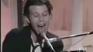 Tom Waits - The Piano Has Been Drinking Live On Fernwood Tonight 1977