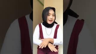 Tiktok jilbab ketat gunung gede