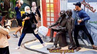 Cowboy prank  aksi senior junior bikin shock.. funniest reactions  prank patung hidup