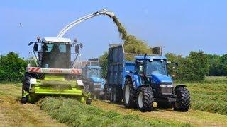 Silage 2013. Claas Jaguar 890 + 7 Tractors Hauling