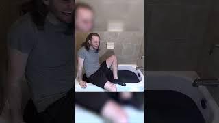 SSundee takes a bath in Coke