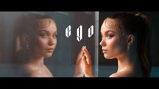 Julia Beautx - EGO Offizielles Musikvideo
