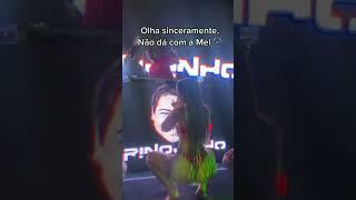 Mel Maia empina a bunda