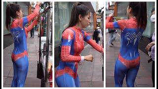 Spider Girl Sells Banana Pancake In Bangkok - Thai Street Food