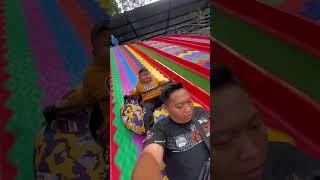 Naik wahana viral rainbow slide di puncak bogor 