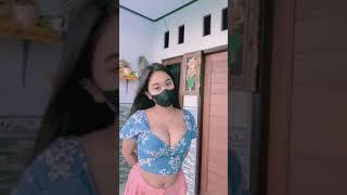 TIKTOK VIRAL-GADIS CANTIK DAN SI BOLA BESAR