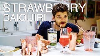 HOW TO MAKE A STRAWBERRY DAIQUIRI