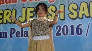 AKSI JOGET INDIA ANAK SD KELAS 1 #SALMA MAULIDA SYAKIRA Bole Chudiyaan