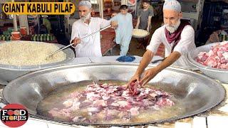 80 YEARS OLD MAN MAKING HUGE DELICIOUS KABULI PULAO  THE GIANT MEAT KABULI PULAO RECIPE