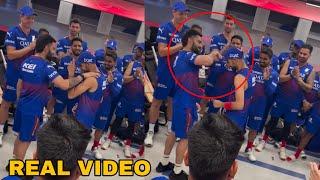 Virat kohli give Debut Cap To Mayank Dagar and did this heart winning Gesture in Dressing Room