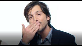 Eight minutes of Diego Luna to make your day better