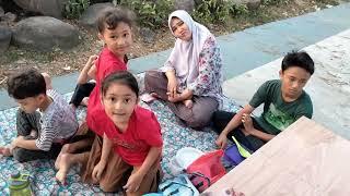 Bukber di pantai uleelheu