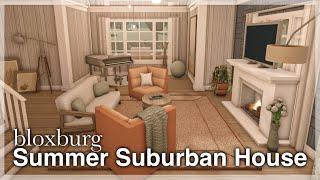 Bloxburg - Summer Suburban House Speedbuild interior + full tour