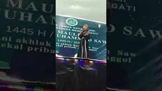 Hamzan Lenek official sedang live pidato islami  Di ajang lomba Anak islami pada malam jumat.