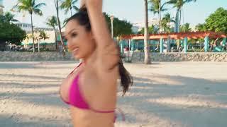 SEXY GIRL WIYH MICRO BIKINI AT VENICE BEACH  MODEL REYA SUNSHINE
