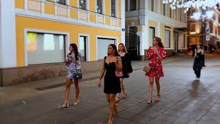 ⁴ᴷ MOSCOW NIGHT STREET LIFE  Secret courtyards with bars in the city center  Walking tour - HDR