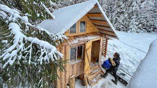 In the forest in a log cabin AWAY FROM PEOPLE - For three days in a WARM TAIGA HOUSE