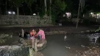 Prank pocong kuntilanak lucu banged suka gangguin cewek cantik dan montok mandi malam  ghost prank