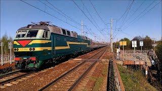 Редкий окрас Электровоз ЧС7-056 с фирменным поездом №037 Томич Томск - Москва