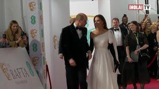 El gesto viral de Kate Middleton y la palmadita que le dio al Príncipe William  ¡HOLA TV