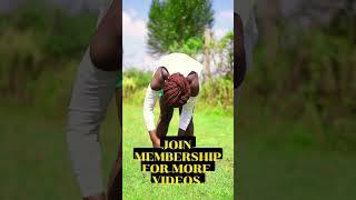 AFRICAN GIRL SLAUGHTERING CHICKEN ON VIDEO