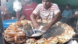 BURGER MAKING  Super Fast Cooking Skills  Egg Anda Bun Kabab at Street Food of Karachi Pakistan