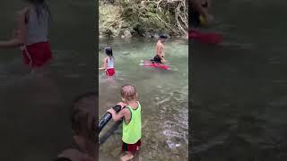 Mga bata sa Probinsya kagaling lumangoy sa malinaw at malinis na ilog #shortvideo #short #kidsvideo