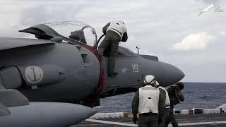 Wahnsinniger US Harrier Pilot der mitten im Ozean fliegt AV-8B Harrier II