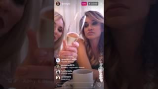 Ксения Бородина с Дашей Пынзарь на открытии салона Instagram 18-05-2017