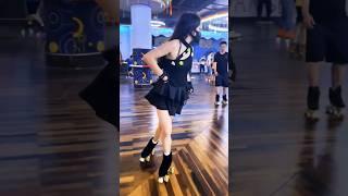  girl skating  roller skating skating rink  tiktok video #skating #shorts