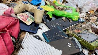 Looking for a used phone in the last trash  Restoration broken Samsung