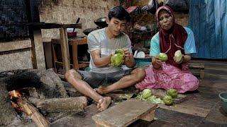 hari ini bikin bakecrot dari labu siam. tau bakecrot?? 