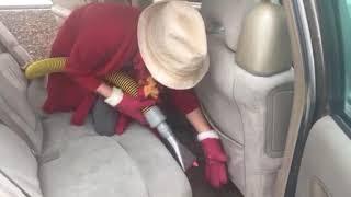 Vacuuming the car with bigdaddy 1992