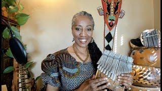 Mbira Kalimba Lamellaphone.  Whatʻs it all about?