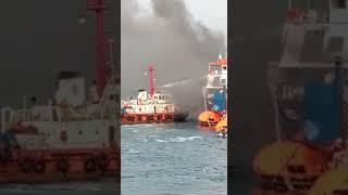 Evakuasi penumpang Kapal Fery Terbakar #shorts