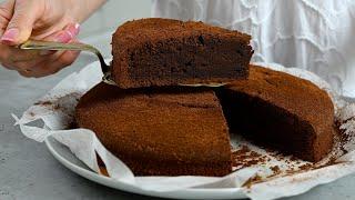 Dies ist kein Kuchen sondern eine echte flauschige Wolke. Backen und genießen. Schokoladenkuchen