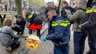 Descubrimiento Sorprendente en los Canales de Ámsterdam ¡La Policía Interviene