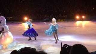 Disneys Frozen On Ice - Anna & Elsa - Closing Ceremony