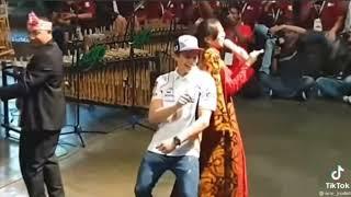 MARC MARQUEZ PEMBALAP MOTO GP GOYANG DANGDUT.‼️ MANDALIKA BERGOYANG. GOYANG NGEBOR BRO